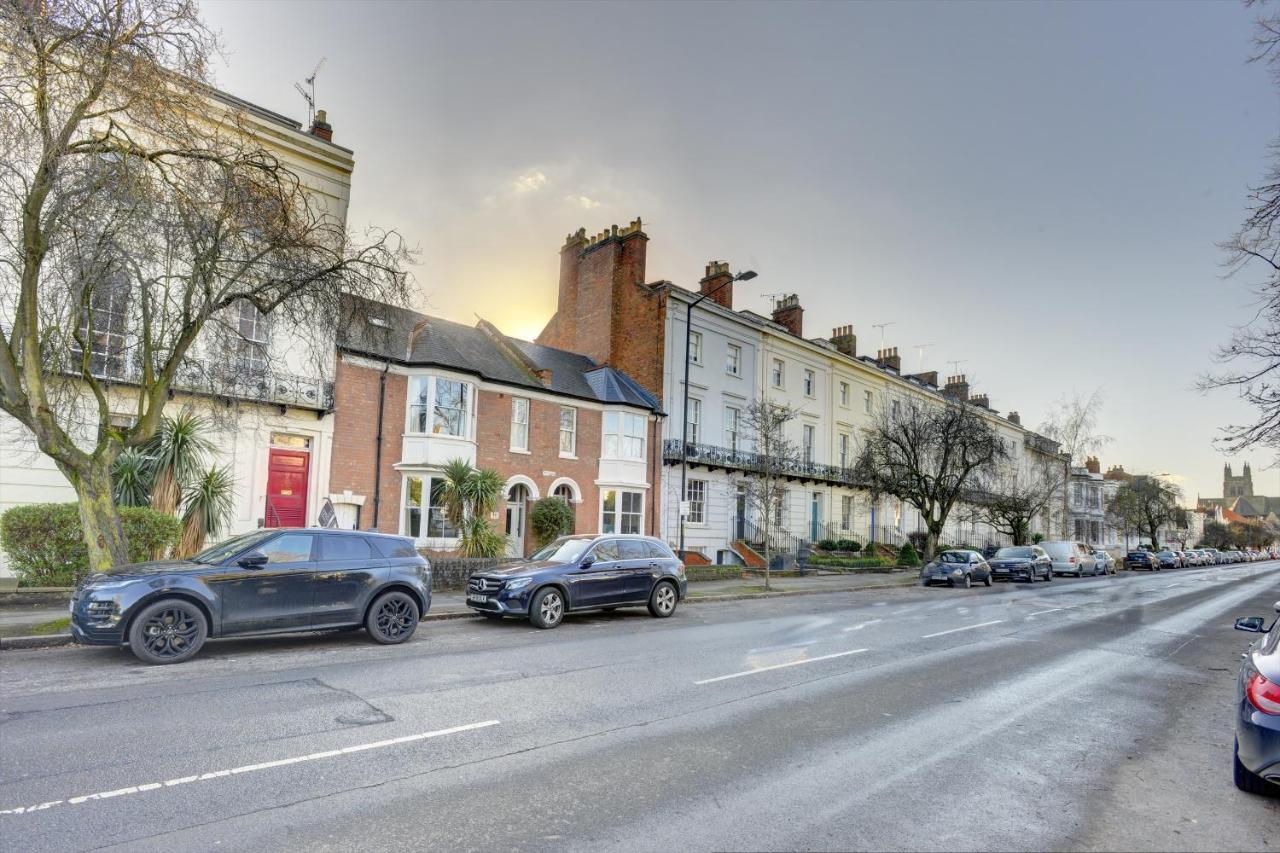 Regency Nest By Spa Town Property - Stylish 3 Bedroom Apartment On 2 Floors, Central Royal Leamington Spa Exterior foto